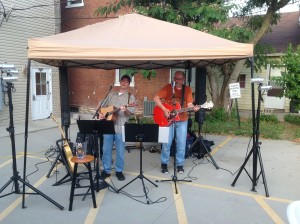 Mark Chapman & Stephen Koritta outside cropped